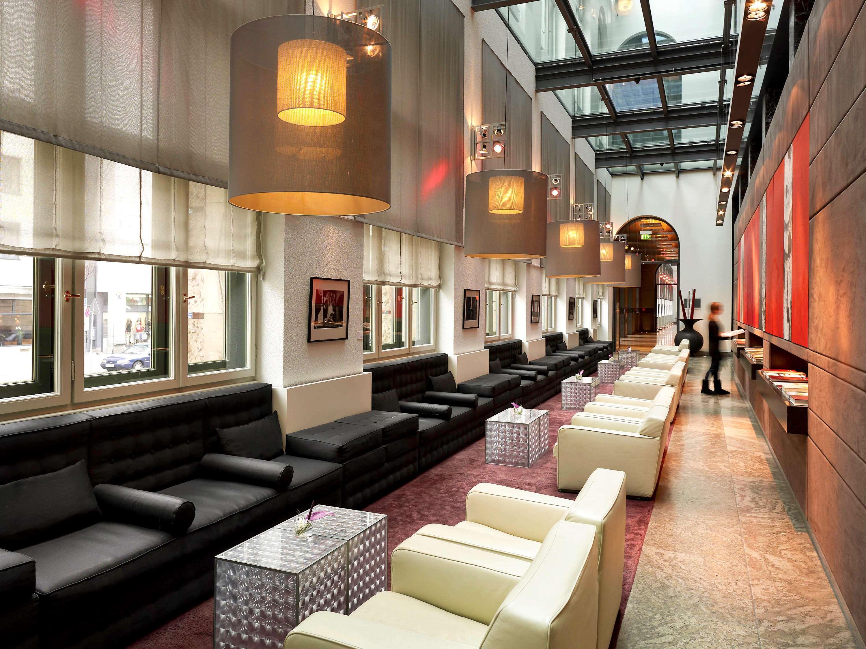 Hotel Sofitel Bayerpost 5*